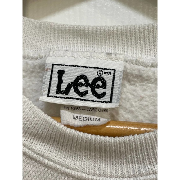 90s Lee Strawberry Sweatshirt size M - Picture 4 of 5